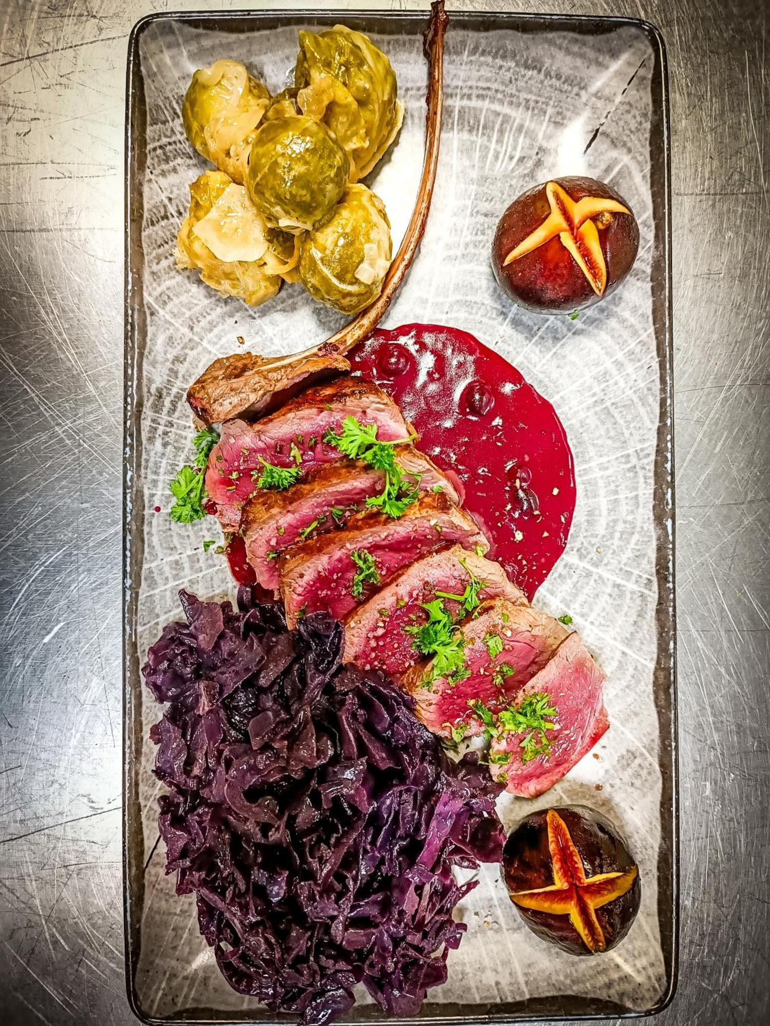 Auberge Du Chateau De Joux La Cluse-et-Mijoux Ngoại thất bức ảnh